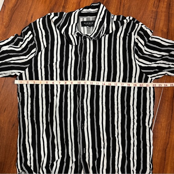Pacsun Striped Button Up Shirt Size XL - Picture 6 of 7